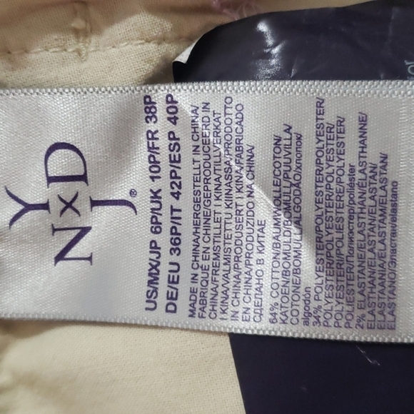 𝅺NYDJ Karen Capri Jeans - Women's - Picture 11 of 11